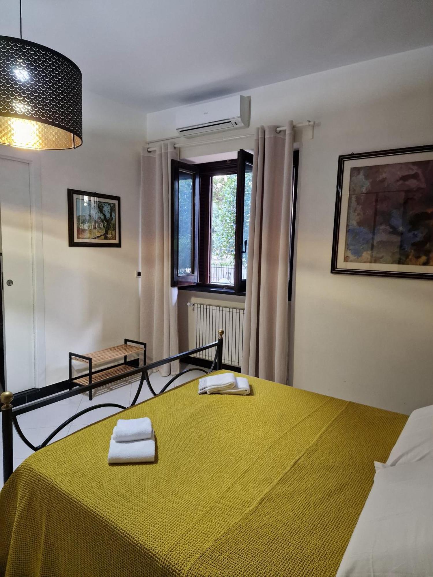 Mediterraneo B&B Montalbano  Eksteriør billede